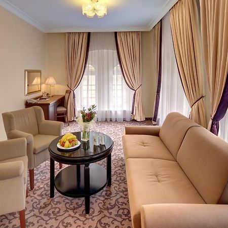 Windsor Spa Hotel كارلوفي فاري المظهر الخارجي الصورة